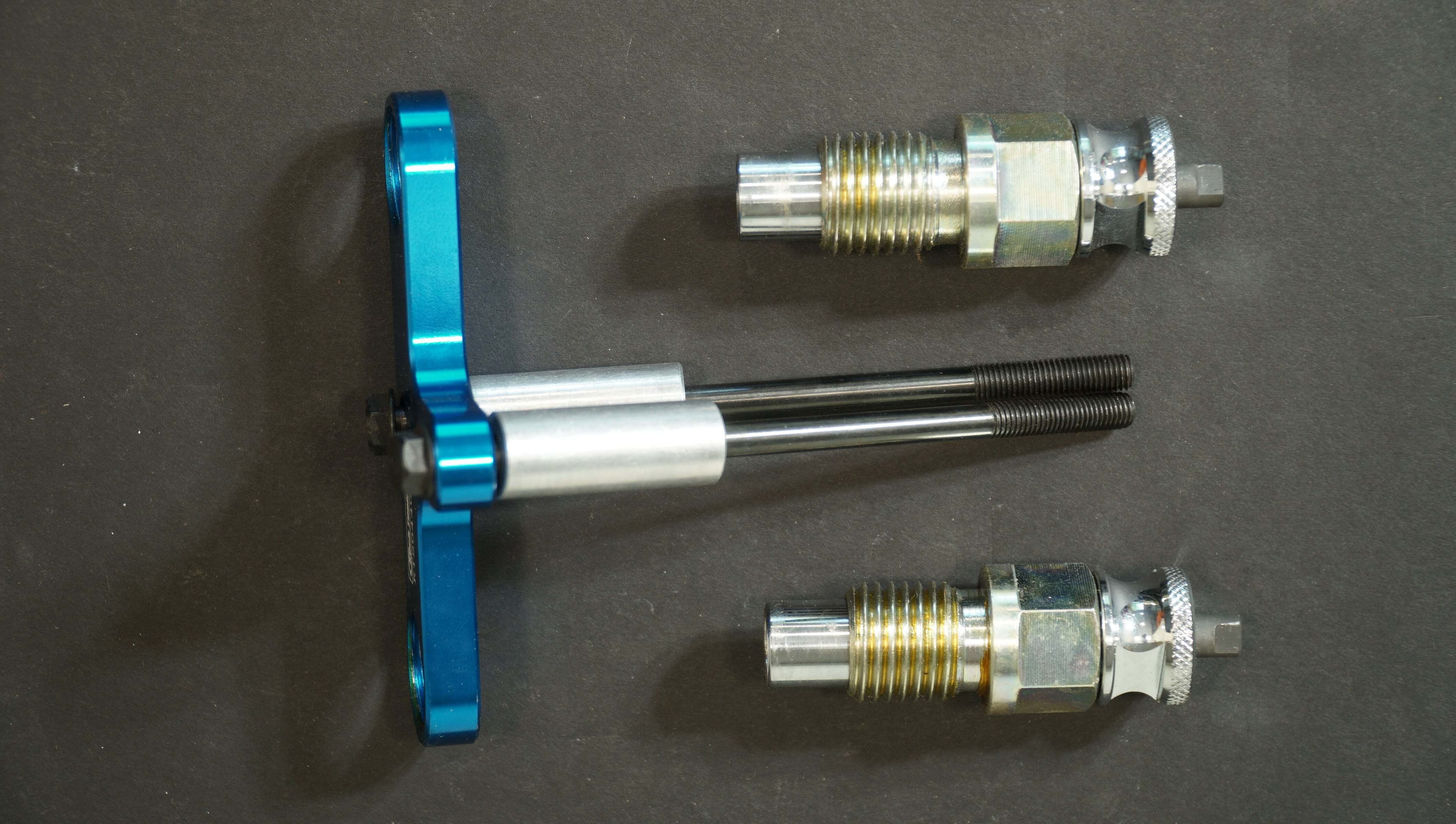 BMW (N20/N55) FUEL INJECTOR REMOVAL AND INSTALLATION TOOL (7658)