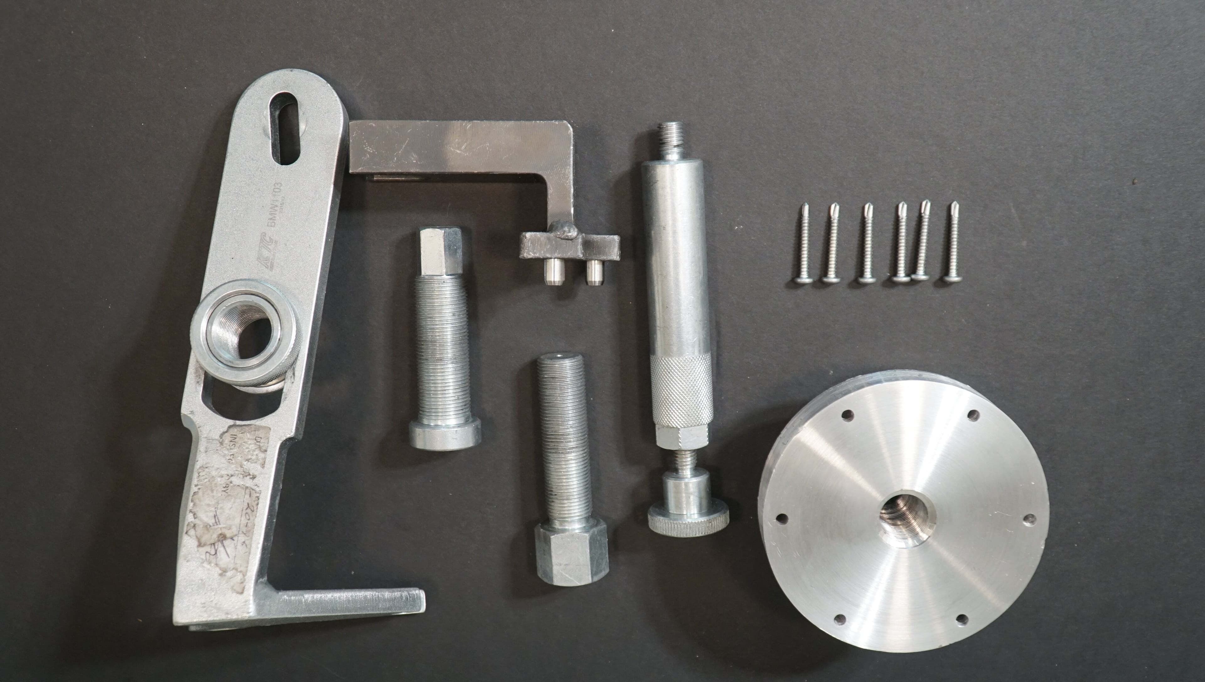 BMW N51/N52 Vacuum Pump Seal Cap Installation and Removal Set