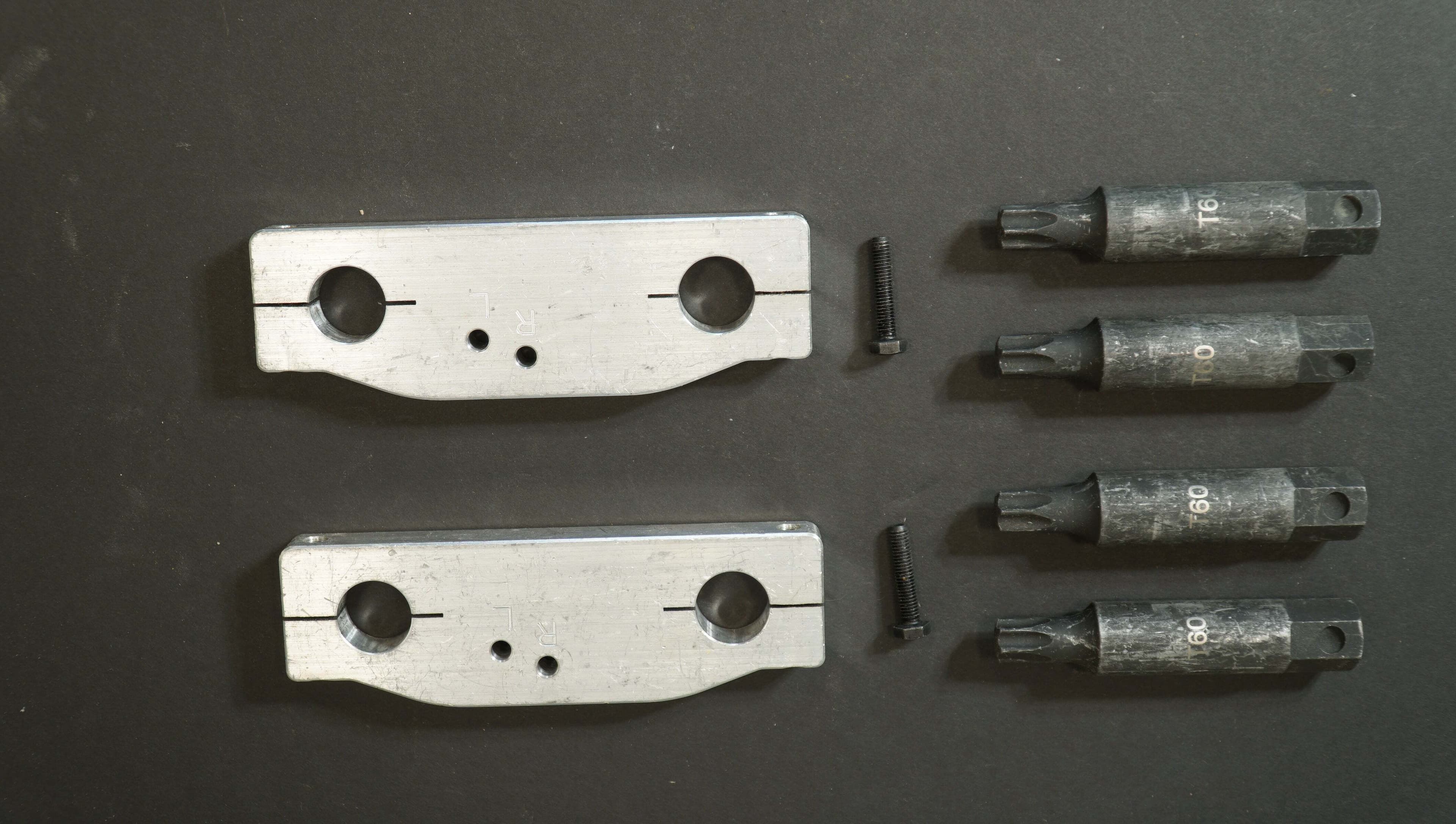 MERCEDES 272 589 00 05 00