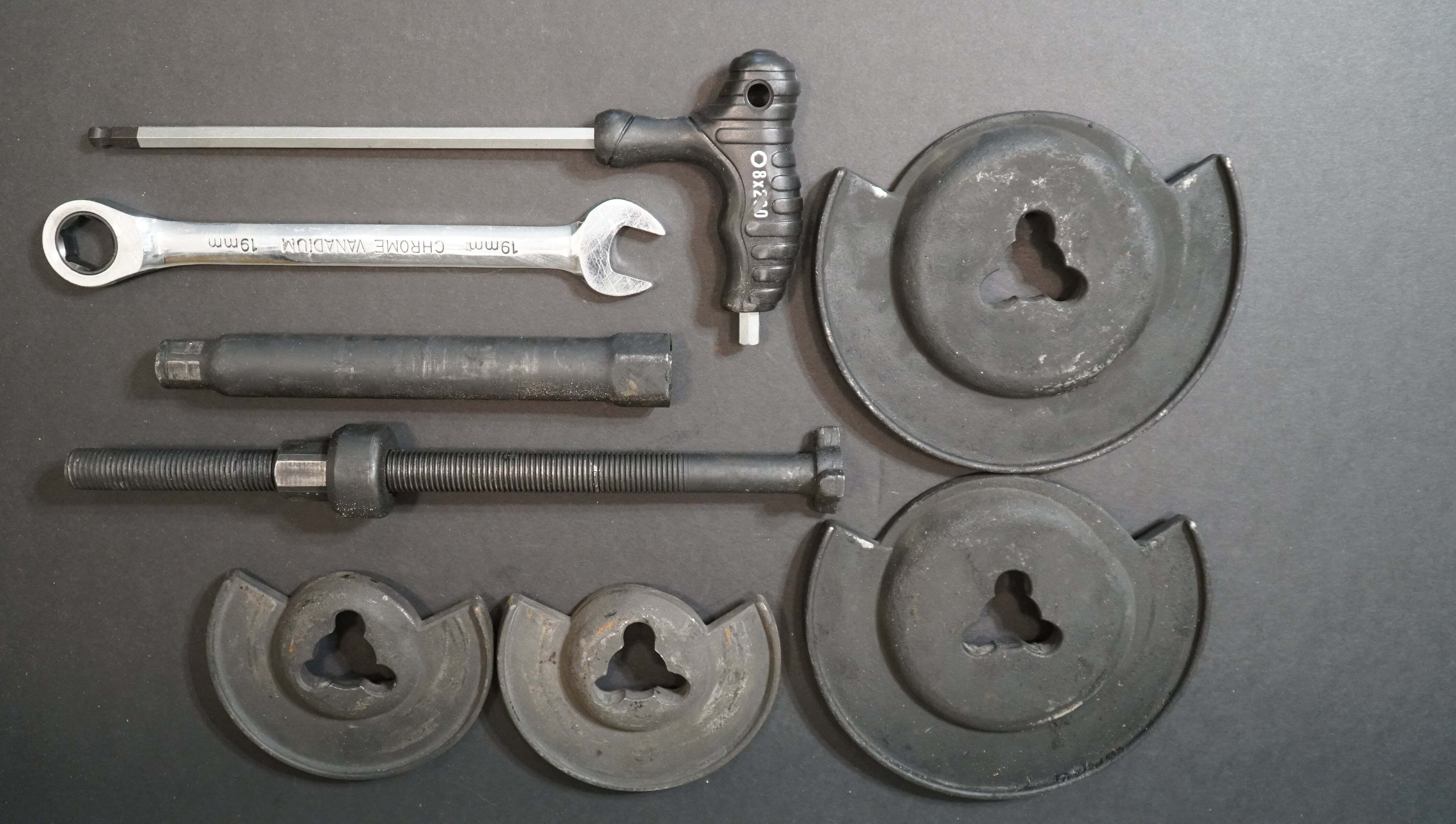 MG SHOCK ABSORBER SPRING COMPRESSOR